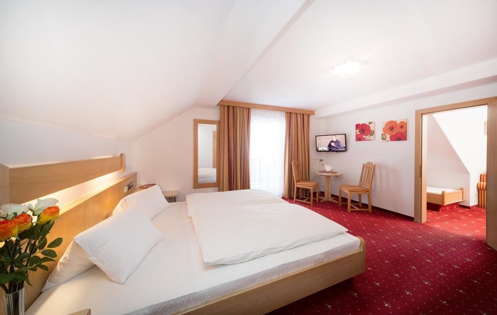 Hotel Alpenblick Attersee Extérieur photo